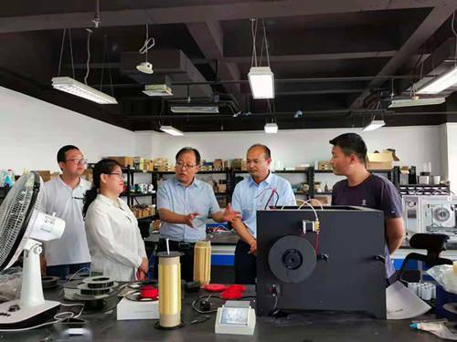 渭南市科技局深入3D打印科技企業孵化器，精準指導高新技術企業申報
